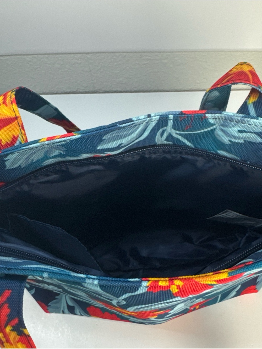 NEW Tupperware Floral Lonchera Lunch Tote Bag Navy Blue Travel Tote - Picture 4 of 5